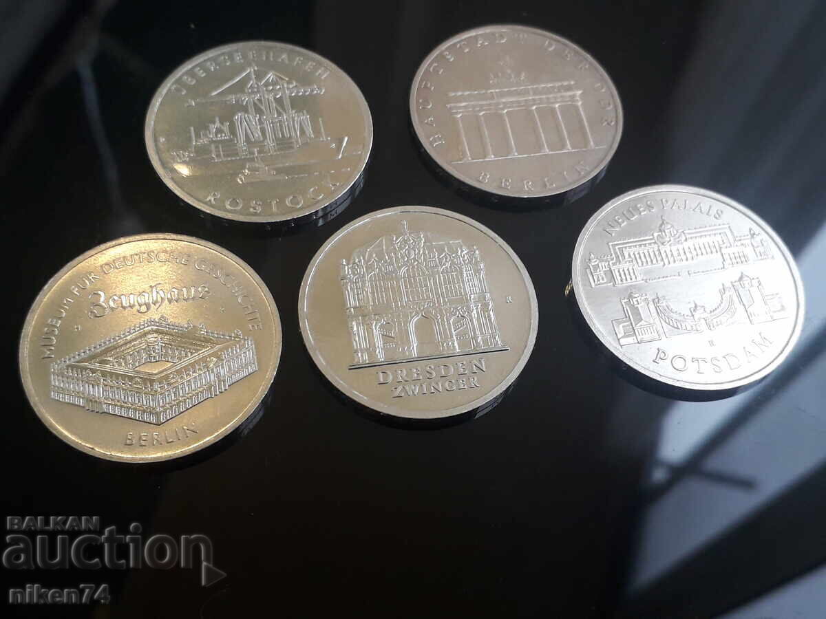 Lot de 5 bucăți de 5 mărci comemorative Deutsche DDR cu preț € 10.23 | 20.01 BGN