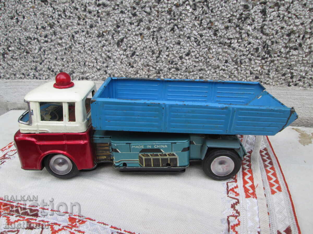 VECHI CAMION CHINEZESC DE JUCĂRIE DIN ANII '70 - 6 VECHI CAMION CHINEZESC DE JUCĂRIE DIN ANII '70 - 6