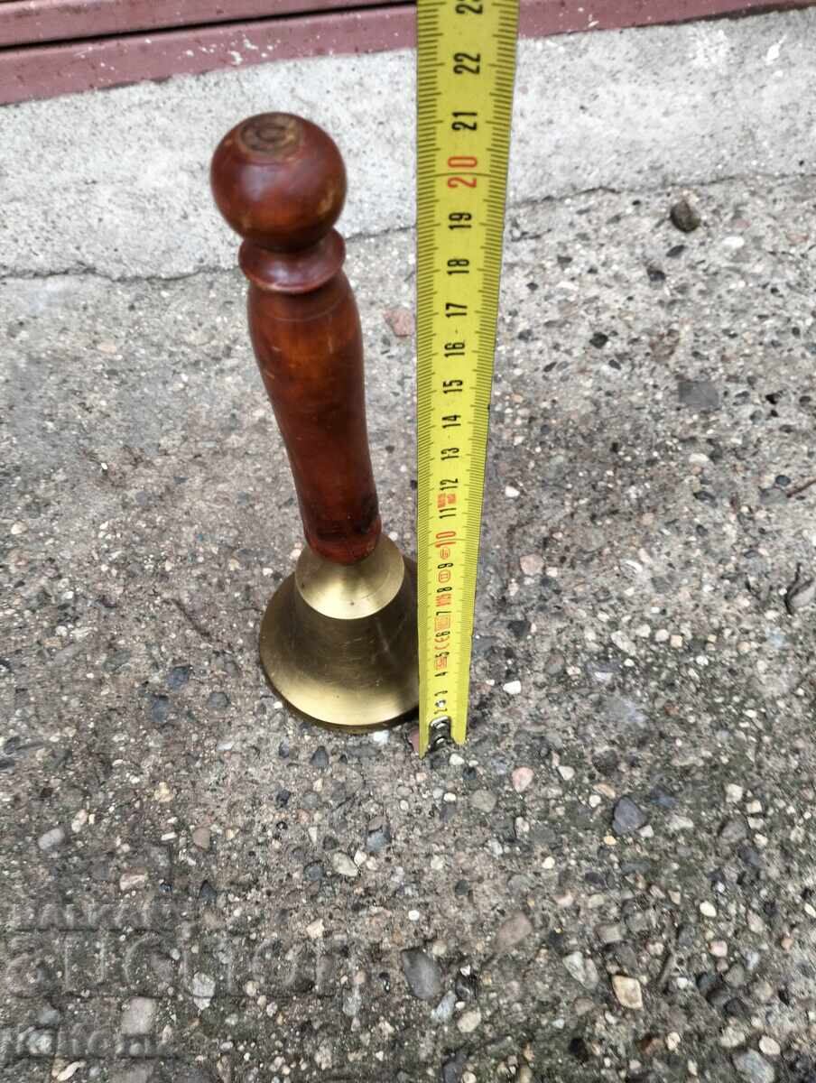 Clopoțel de școală cu preț 39.99 BGN | € 20.45 Clopoțel de școală cu preț 39.99 BGN | € 20.45