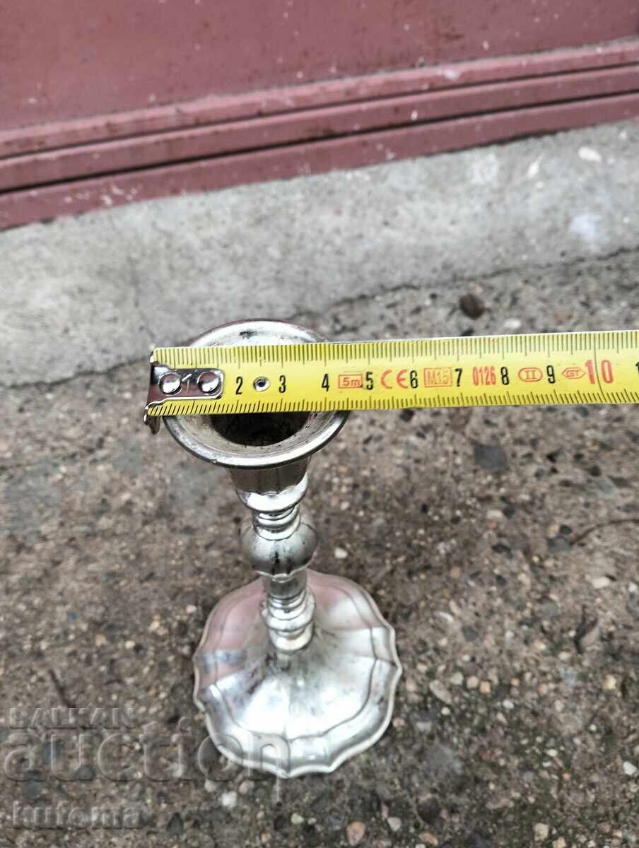 Δημοπρασία Ασημένιο κηροπήγιο με σήμανση