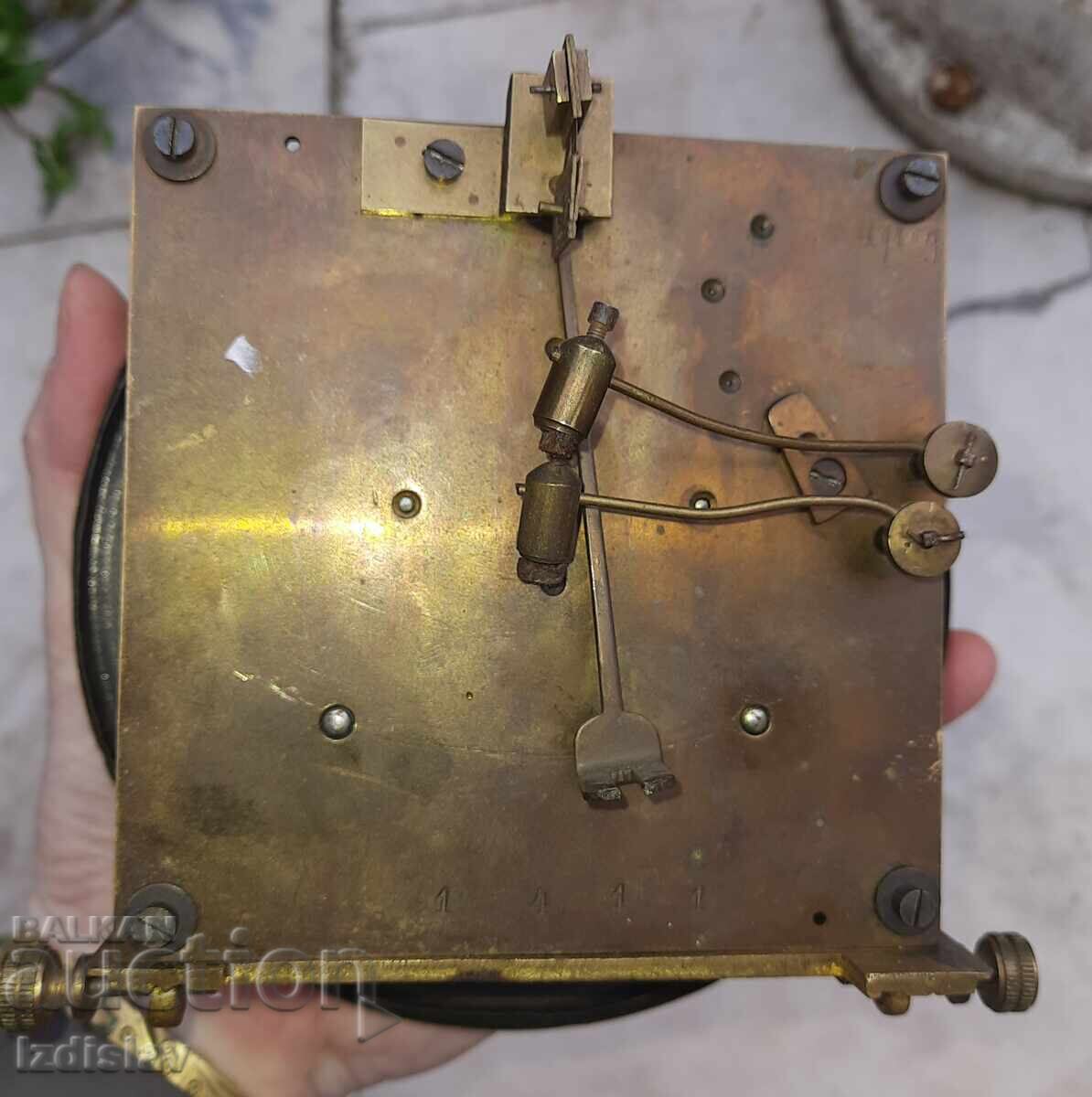 Auction Rare mechanism with a clock face for a wall clock Auction Rare mechanism with a clock face for a wall clock