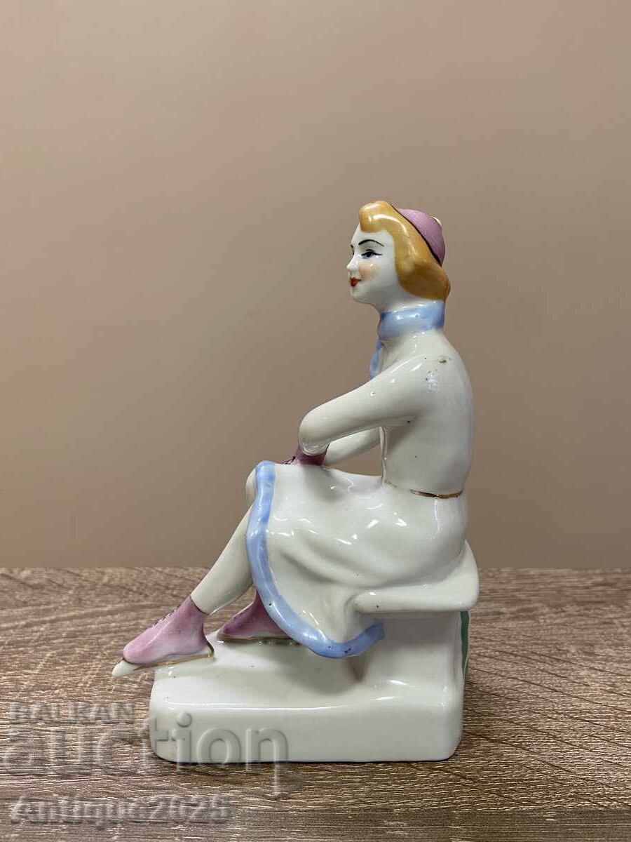 Порцеланова статуетка „Кънкьорка“ - 5