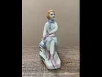 Порцеланова статуетка „Кънкьорка“