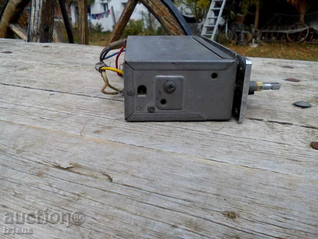 Δημοπρασία ραδιόφωνο αυτοκινήτου, ραδιόφωνο αυτοκινήτου Milux