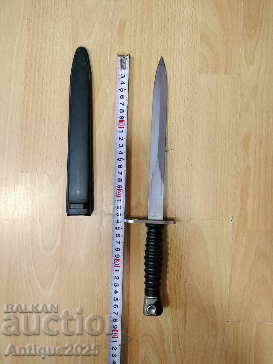 Нож Швейцария