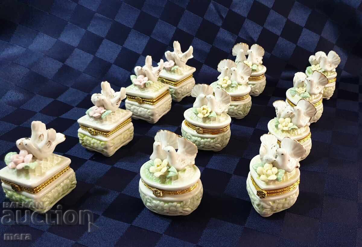 Σετ μικρών πορσελάνινων κουτιών για κοσμήματα Σετ μικρών πορσελάνινων κουτιών για κοσμήματα