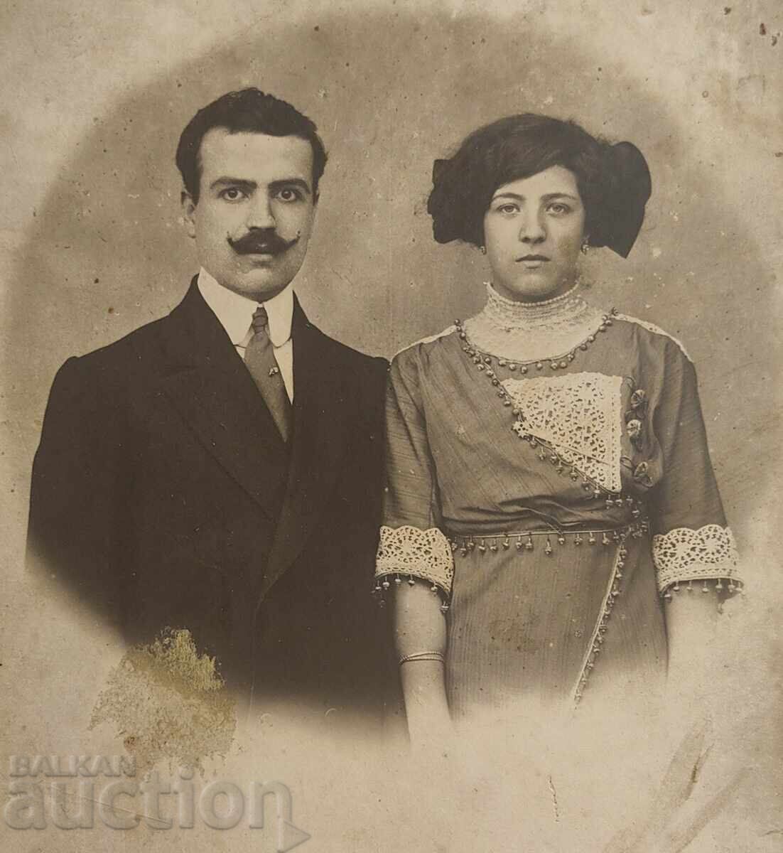 ΜΙΡΤΣΟ ΝΤΙΤΣΕΦ ? ΠΑΛΙΑ ΟΙΚΟΓΕΝΕΙΑΚΗ ΦΩΤΟΓΡΑΦΙΑ ΣΕ ΧΑΡΤΟΝΙ με τιμή 25.00 BGN | € 12.78