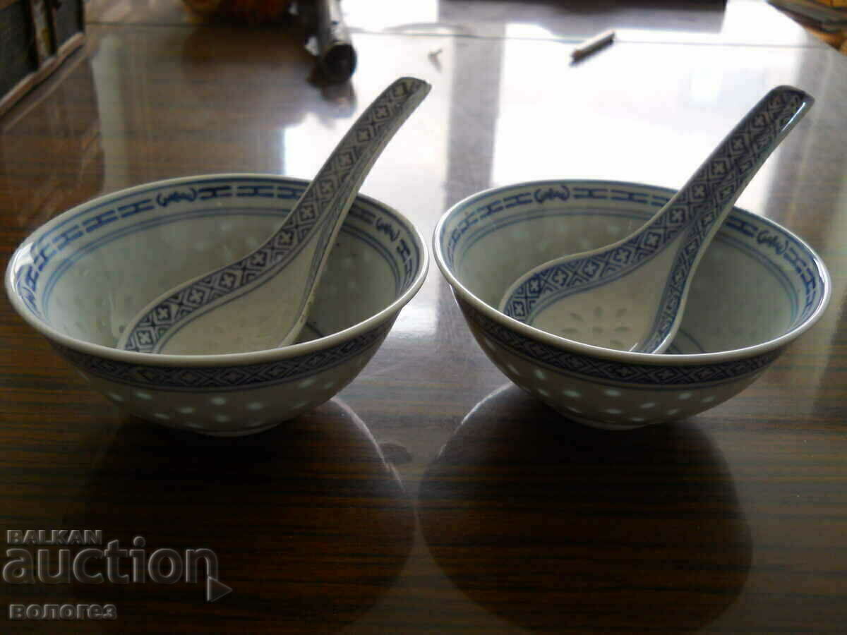 Porcelain bowls with spoons made of rice porcelain - China with price 45.00 BGN | € 23.01
