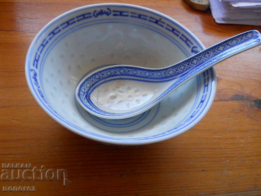Porcelain bowls with spoons made of rice porcelain - China - 5