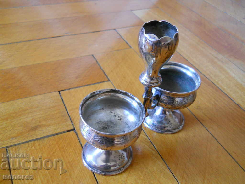 Recipient vechi din argint, vas triplu pentru condimente - Austria cu preț 350.00 BGN | € 178.95 Recipient vechi din argint, vas triplu pentru condimente - Austria cu preț 350.00 BGN | € 178.95