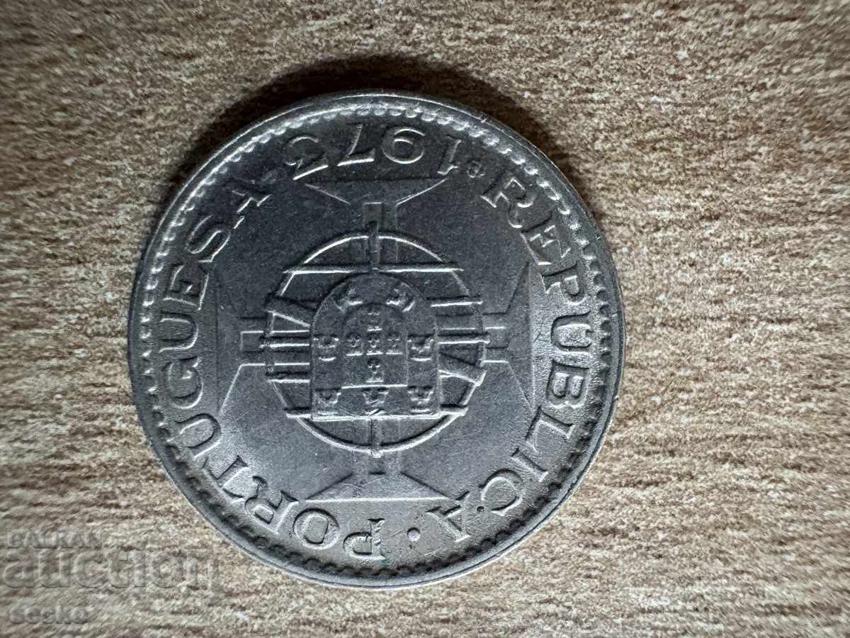 Mozambic - 2.5 escudo (1973) cu preț 1.80 BGN | € 0.92 Mozambic - 2.5 escudo (1973) cu preț 1.80 BGN | € 0.92