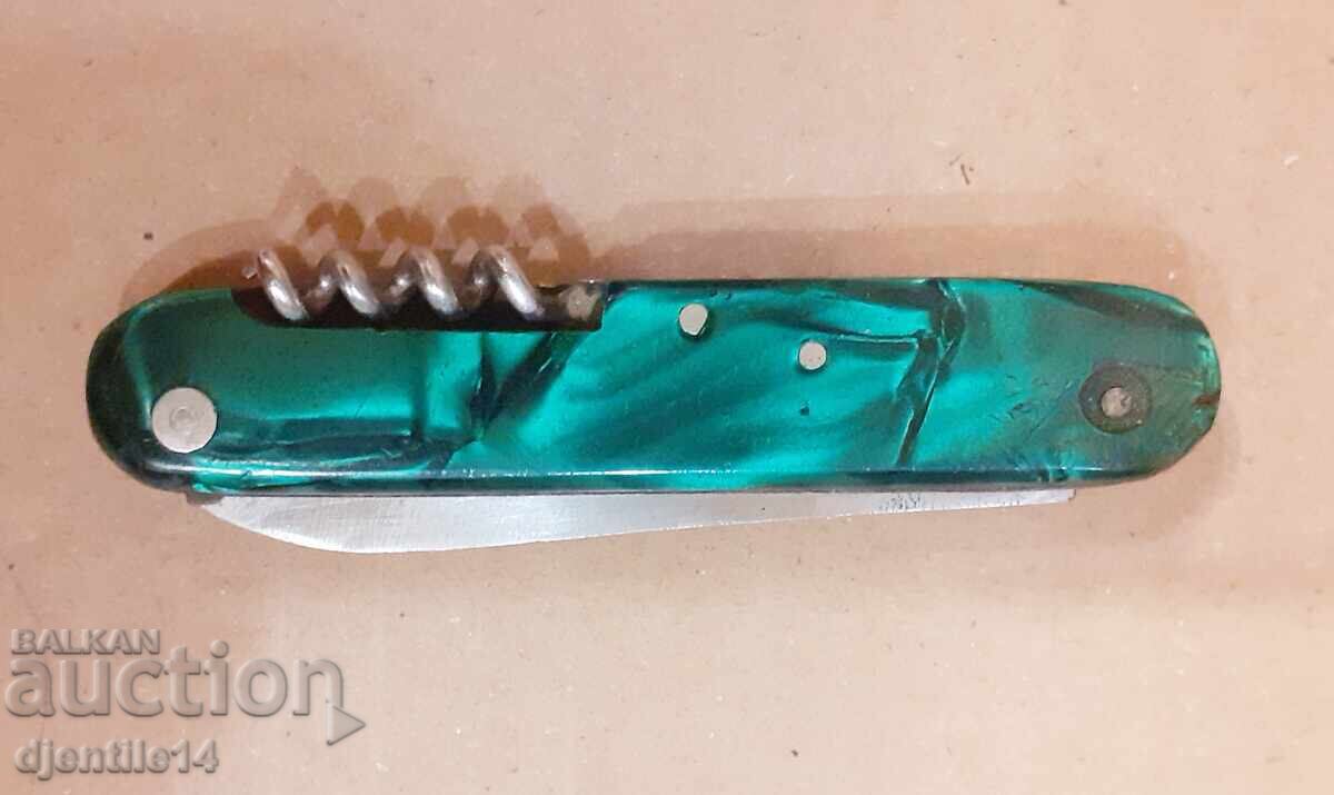 A pocket knife with price 35.00 BGN | € 17.90