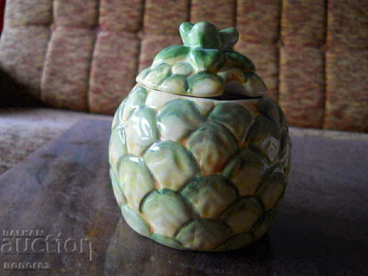 Zaharniță din porțelan în formă de ananas Zaharniță din porțelan în formă de ananas