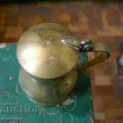 Аукцион Малка бронзова каничка с капак