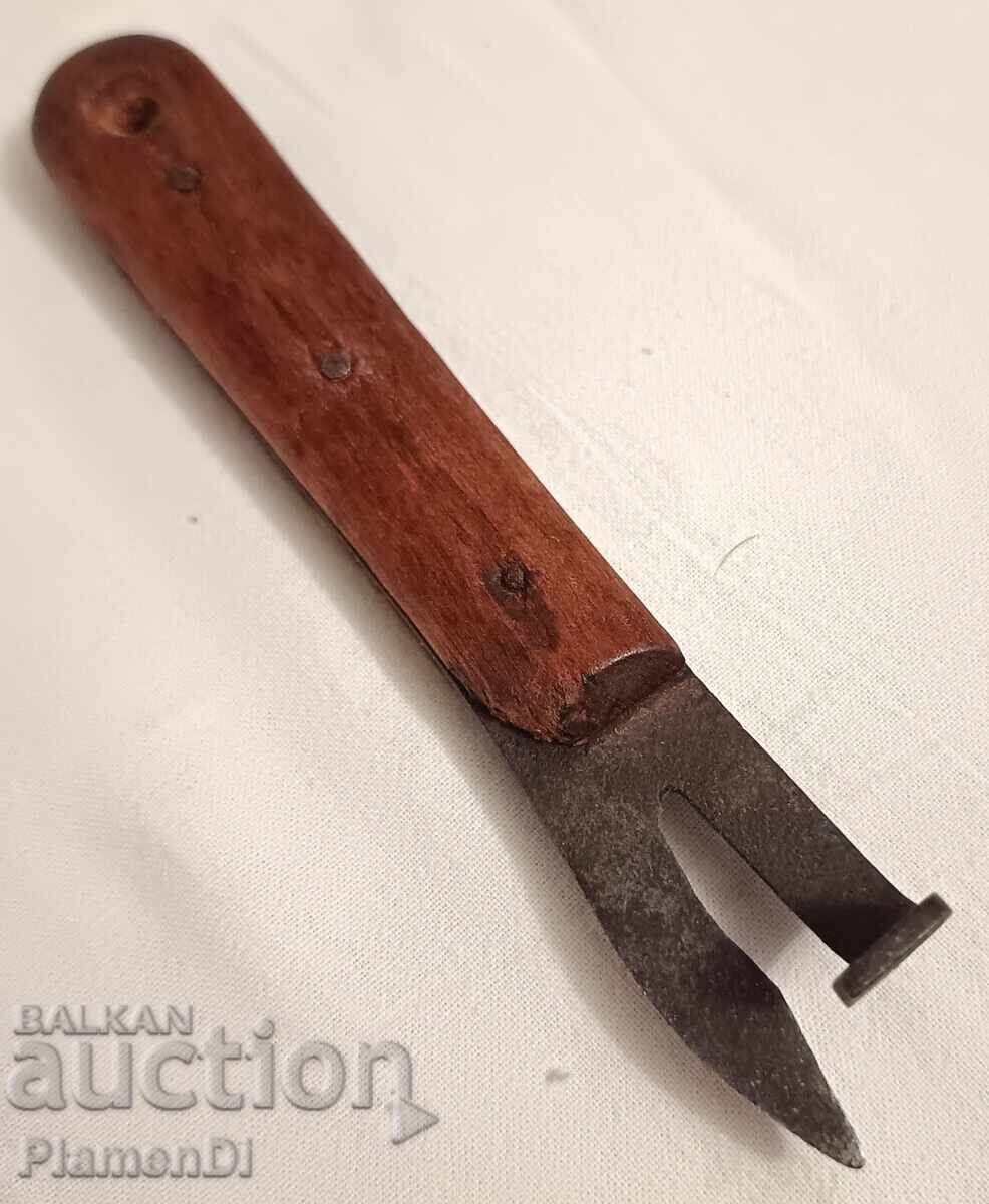 WW2 GERMAN WEHRMACHT BOTTLE OPENER - SOLINGEN - 5