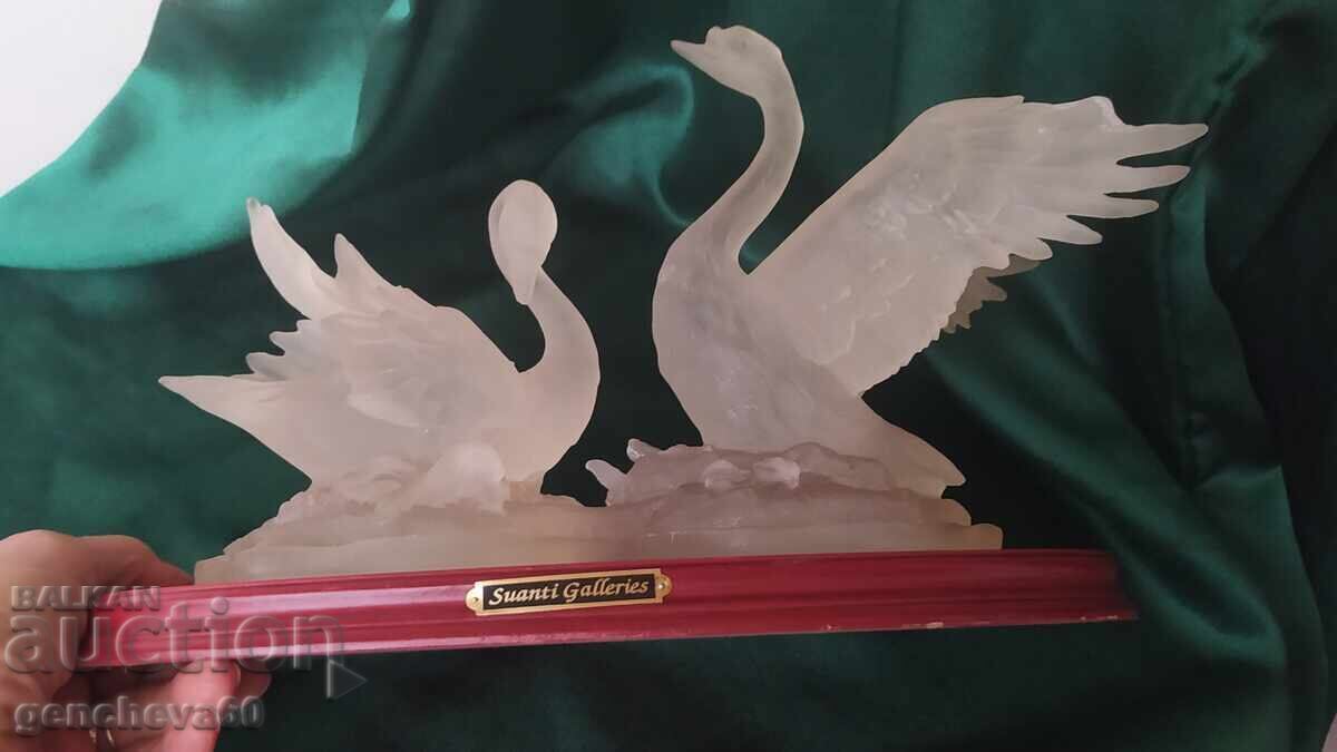 Στατούετα Κύκνοι ,,Suanti Galleries" σε/επί ξύλινη βάση - 6