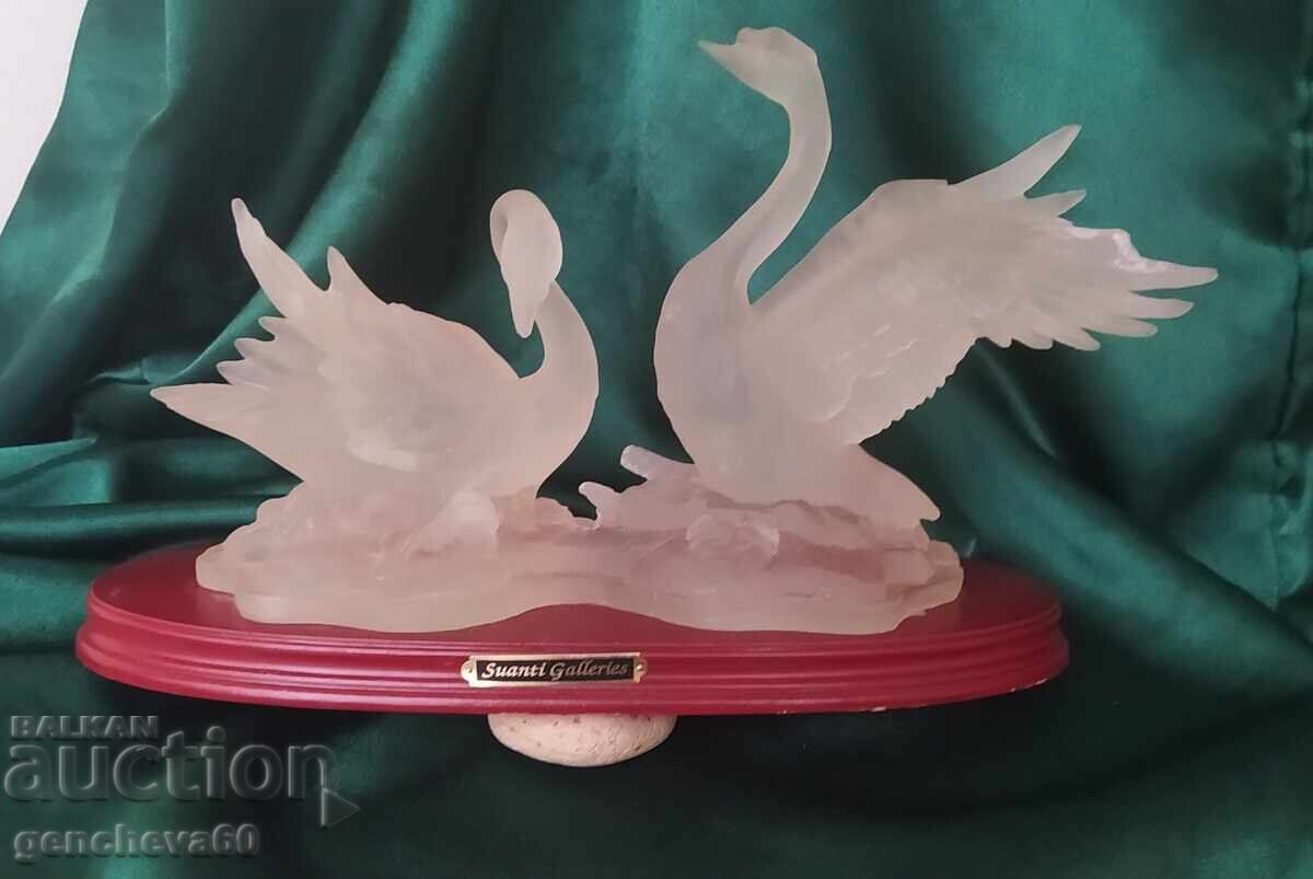 Swan Figurine "Suanti Galleries" on/with wooden base - 7 Swan Figurine "Suanti Galleries" on/with wooden base - 7