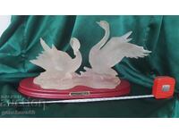 Στατούετα Κύκνοι ,,Suanti Galleries" σε/επί ξύλινη βάση