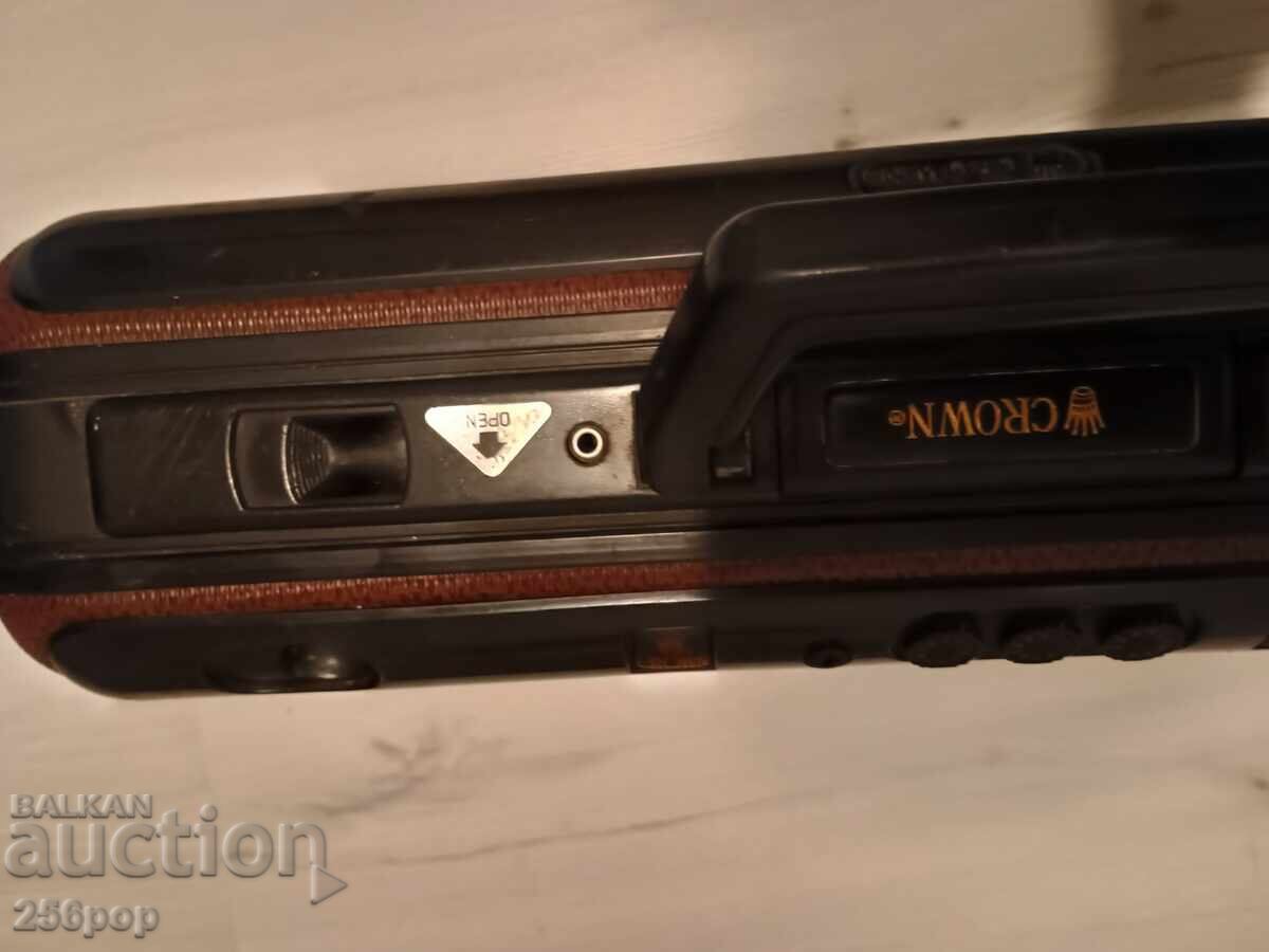 Auction CROWN LTD luxury suitcase Auction CROWN LTD luxury suitcase