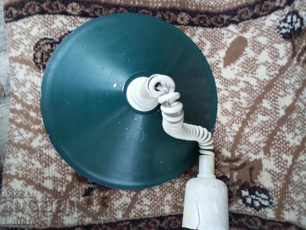 Μεταλλικό κρεμαστό φωτιστικό