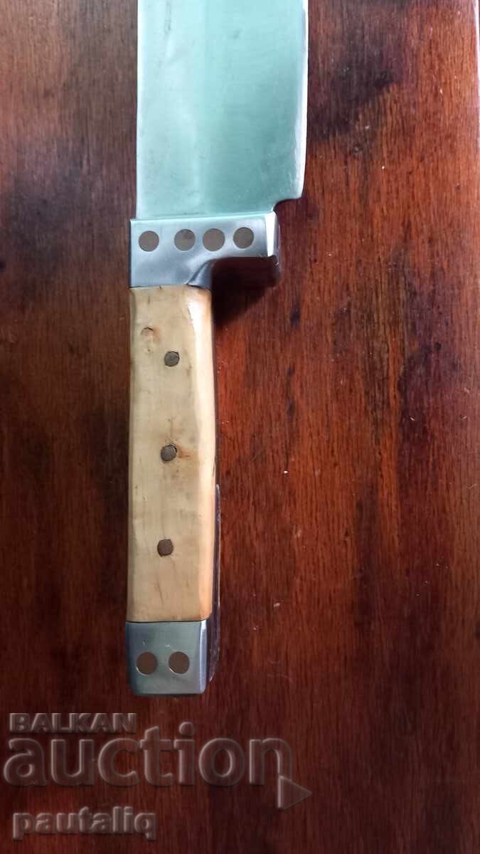 CUȚIT MASIV MARE TIP SATÂR cu preț € 20.00 | 39.12 BGN