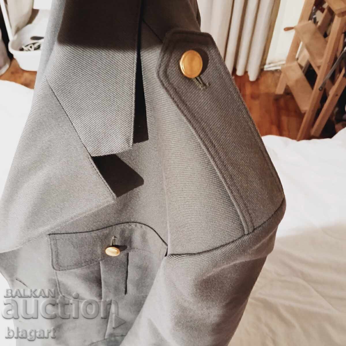 Στολή - Αμπβέρ Γερμανία με τιμή € 30.00 | 58.67 BGN Στολή - Αμπβέρ Γερμανία με τιμή € 30.00 | 58.67 BGN