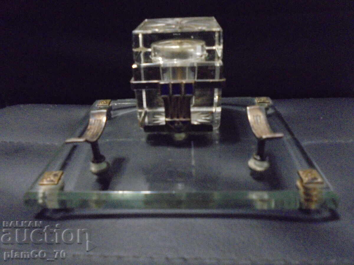 Delivery of №8356 Old glass inkwell Delivery of №8356 Old glass inkwell