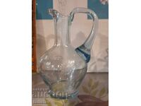 Cană de sticlă albastră pentru rachiu din perioada socialistă