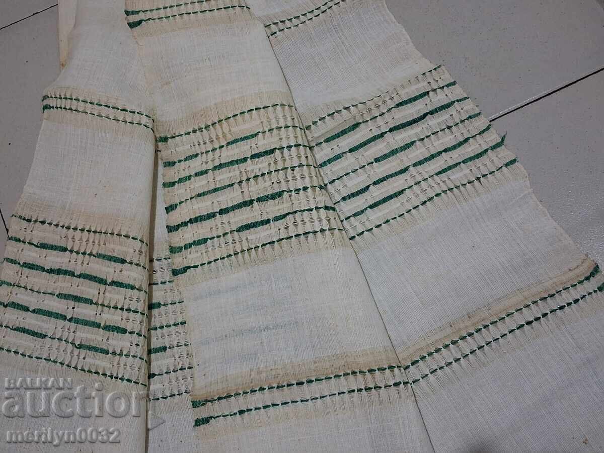 Dantela broderie Kennar din stofa tesuta manual veche cu preț 55.00 BGN | € 28.12