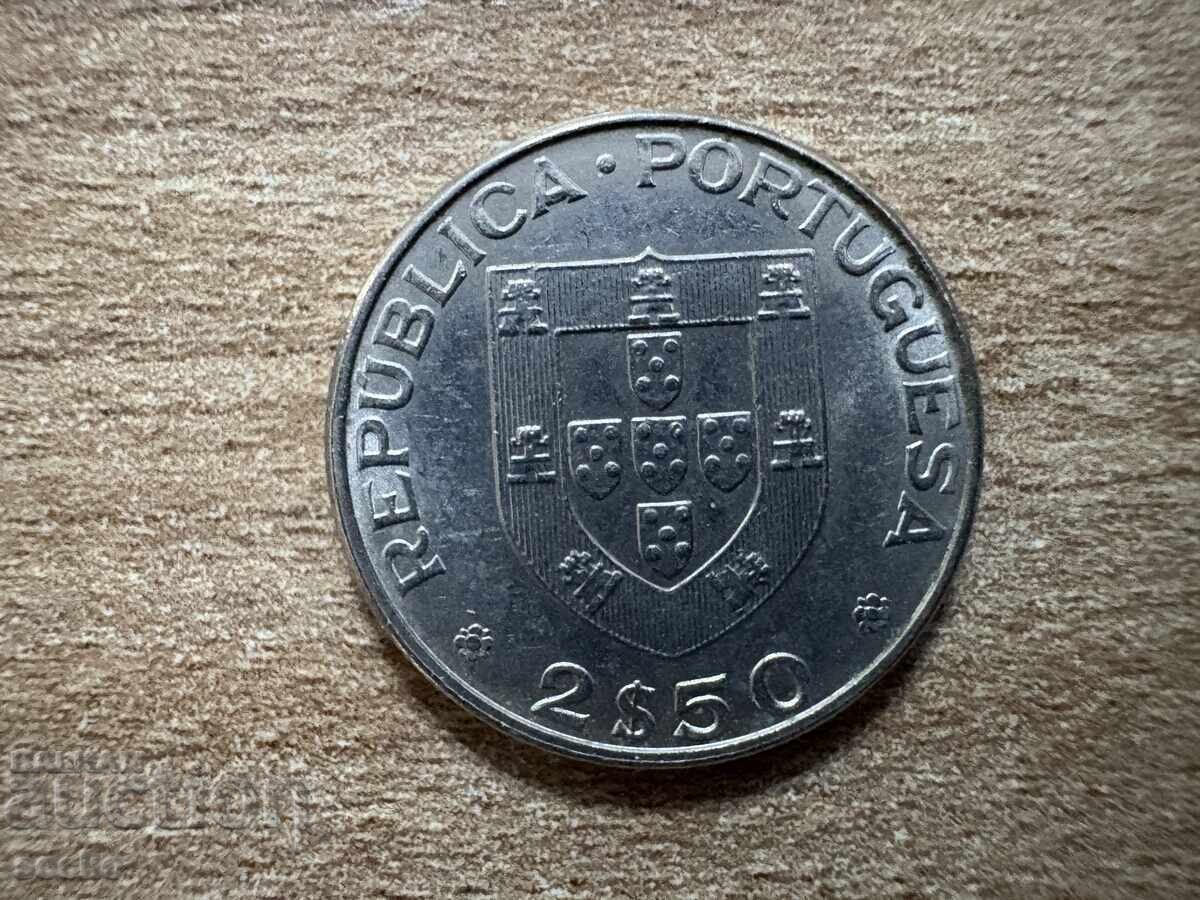 Portugalia - 2.5 escudos (1977) - 100 g. de la moartea lui