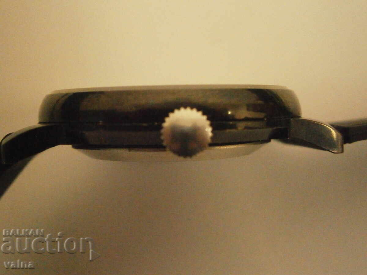 Παράδοση POBEDA/ZIM, διαμ. 2602, κατασκευασμένο στην Ρωσία/Δίκεφαλος αετός-έμβλημα Ρωσίας Παράδοση POBEDA/ZIM, διαμ. 2602, κατασκευασμένο στην Ρωσία/Δίκεφαλος αετός-έμβλημα Ρωσίας