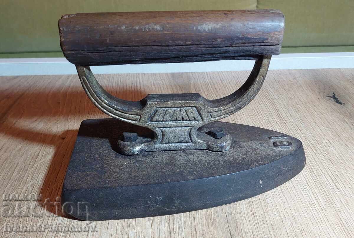 Fier de călcat vintage pentru colecționari cu preț € 15.34 | 30.00 BGN