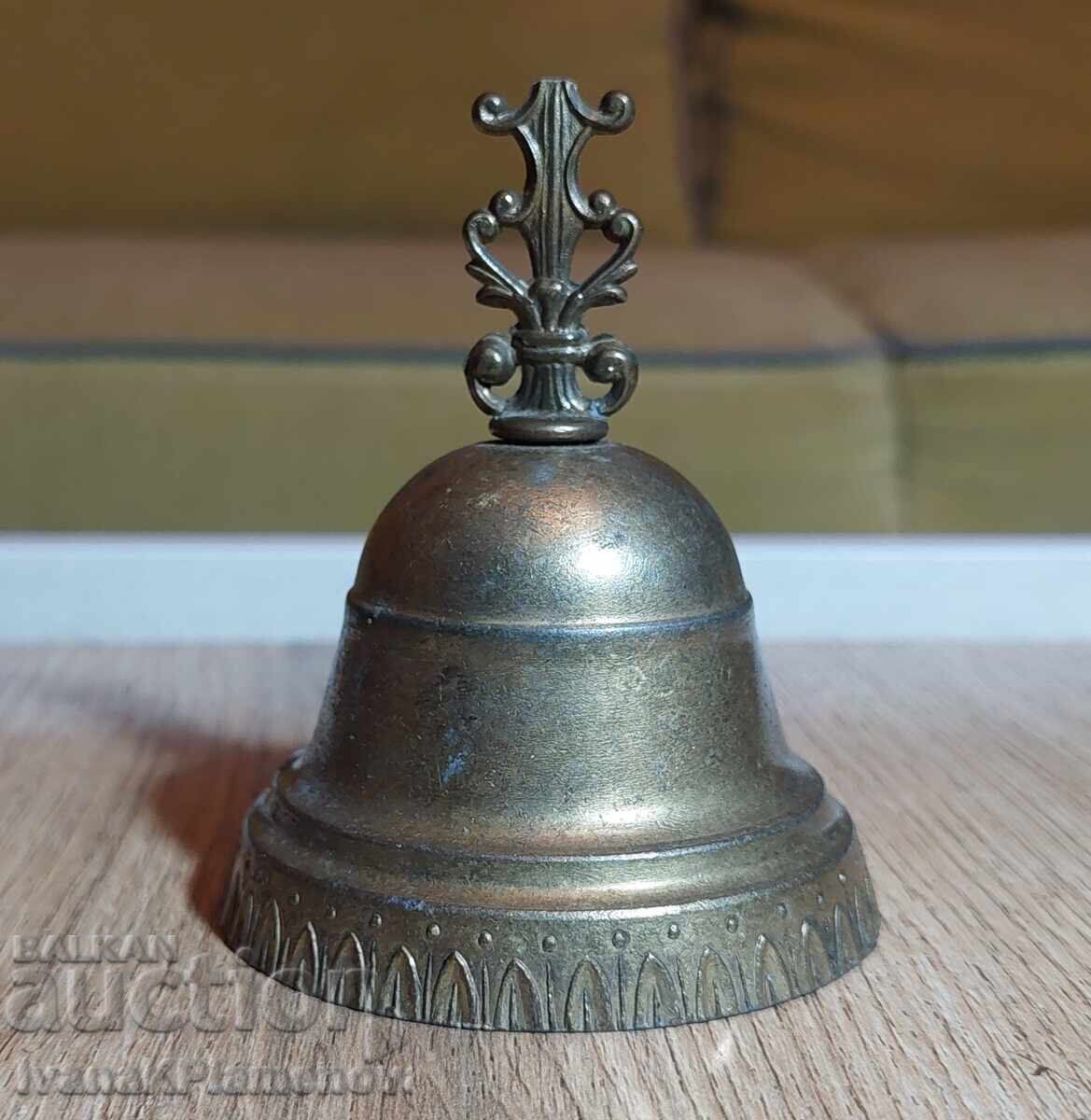 Bell chime for connoisseurs