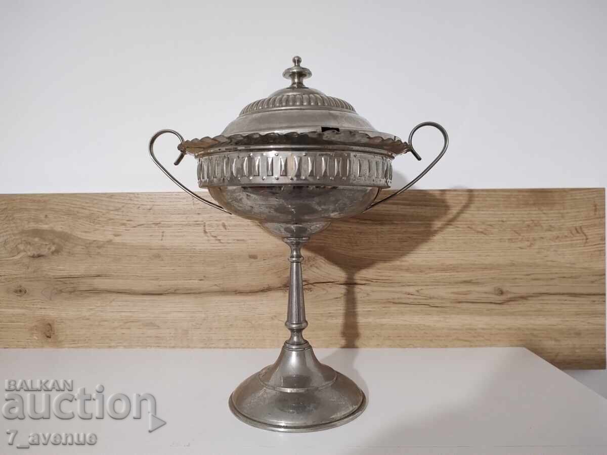 Licitație Frumos vas vechi elegant pentru casă 11.11..25 Licitație Frumos vas vechi elegant pentru casă 11.11..25