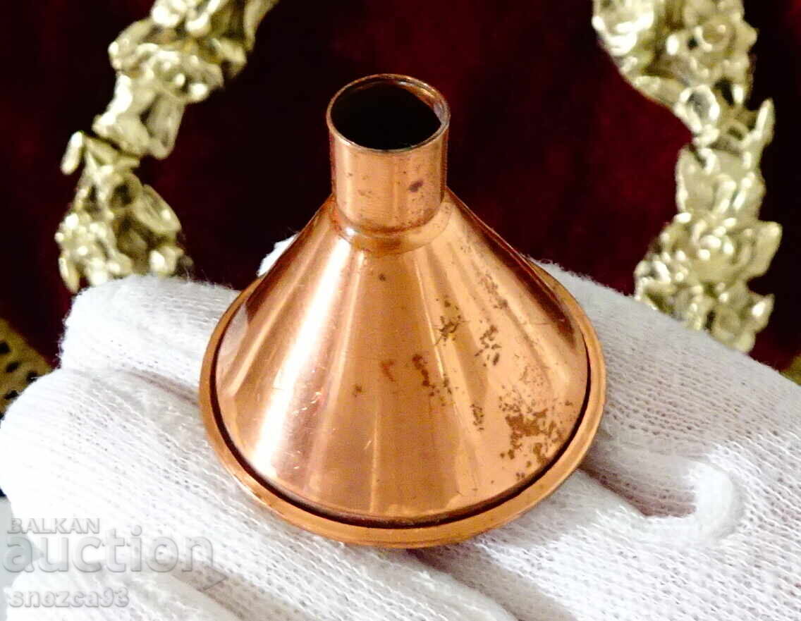 Медна лейка с душ 1 литър,перфектна. - 5