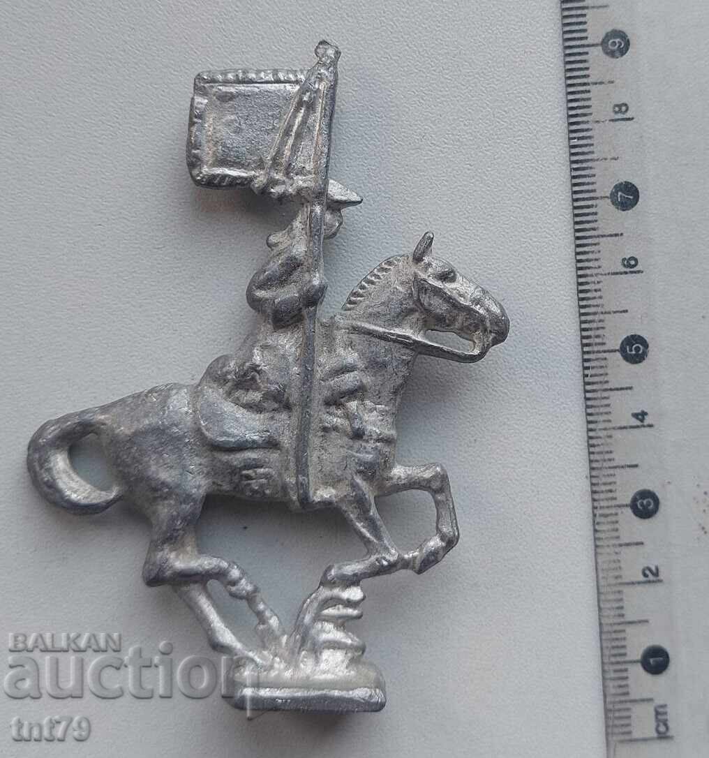 Figurină, soldat: călăreț de plumb cu preț 10.00 BGN | € 5.11