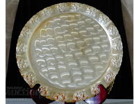Tavă argintată Quist 33 cm, fructe în relief