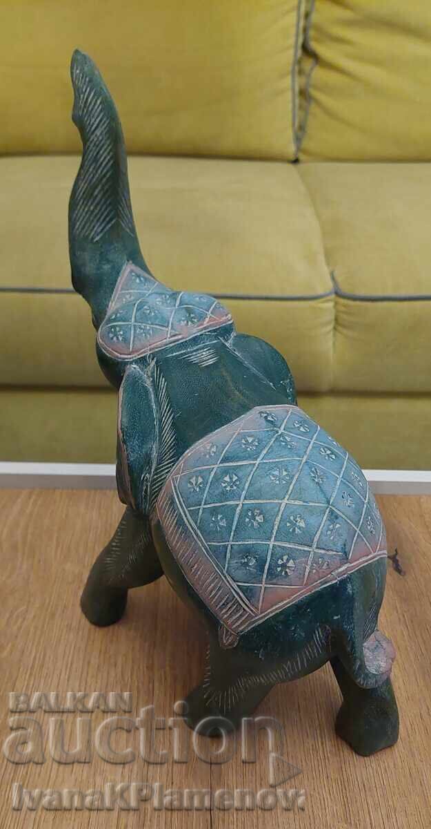 Delivery of Woodcarving for connoisseurs excellent