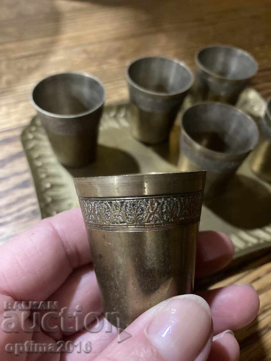 Δημοπρασία Σετ από μπρούτζινα μπολ