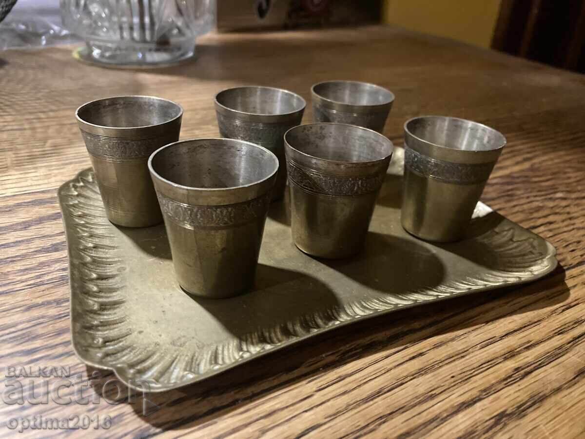 Σετ από μπρούτζινα μπολ