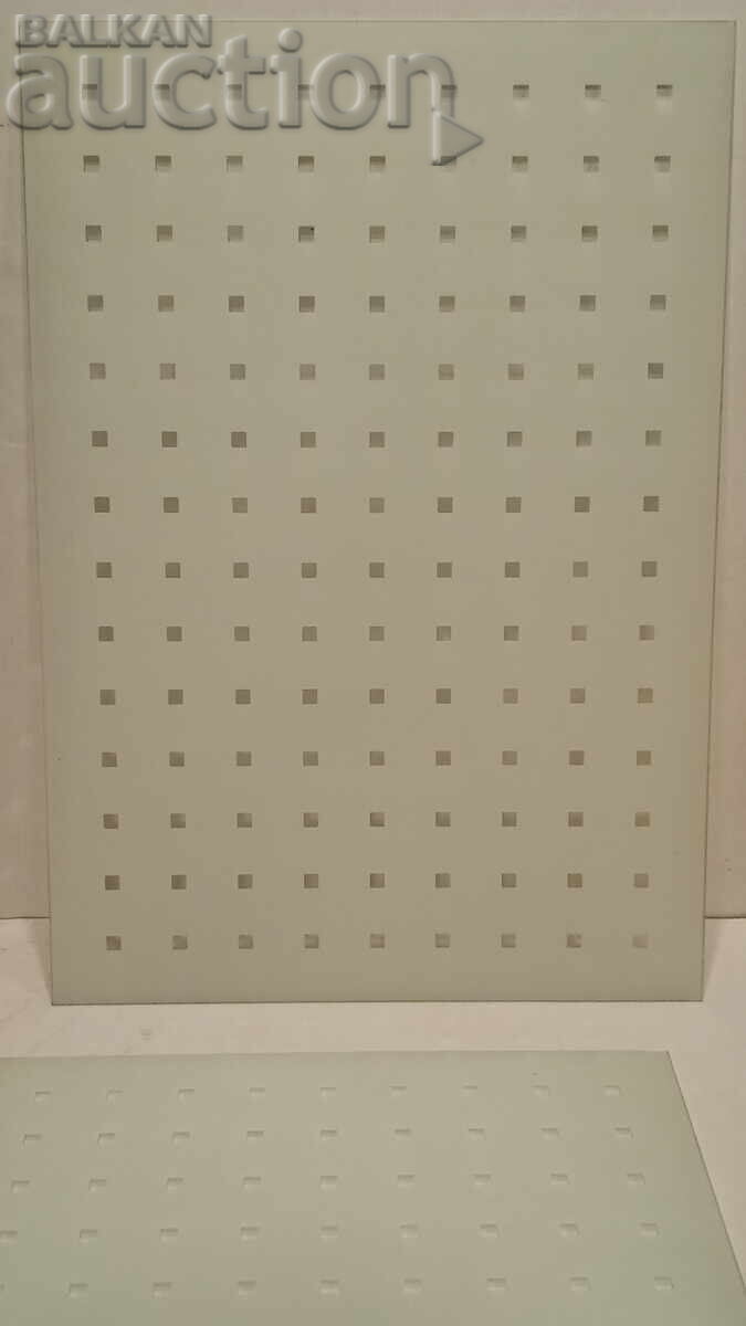 Glass shelves from a cabinet, 2 pieces