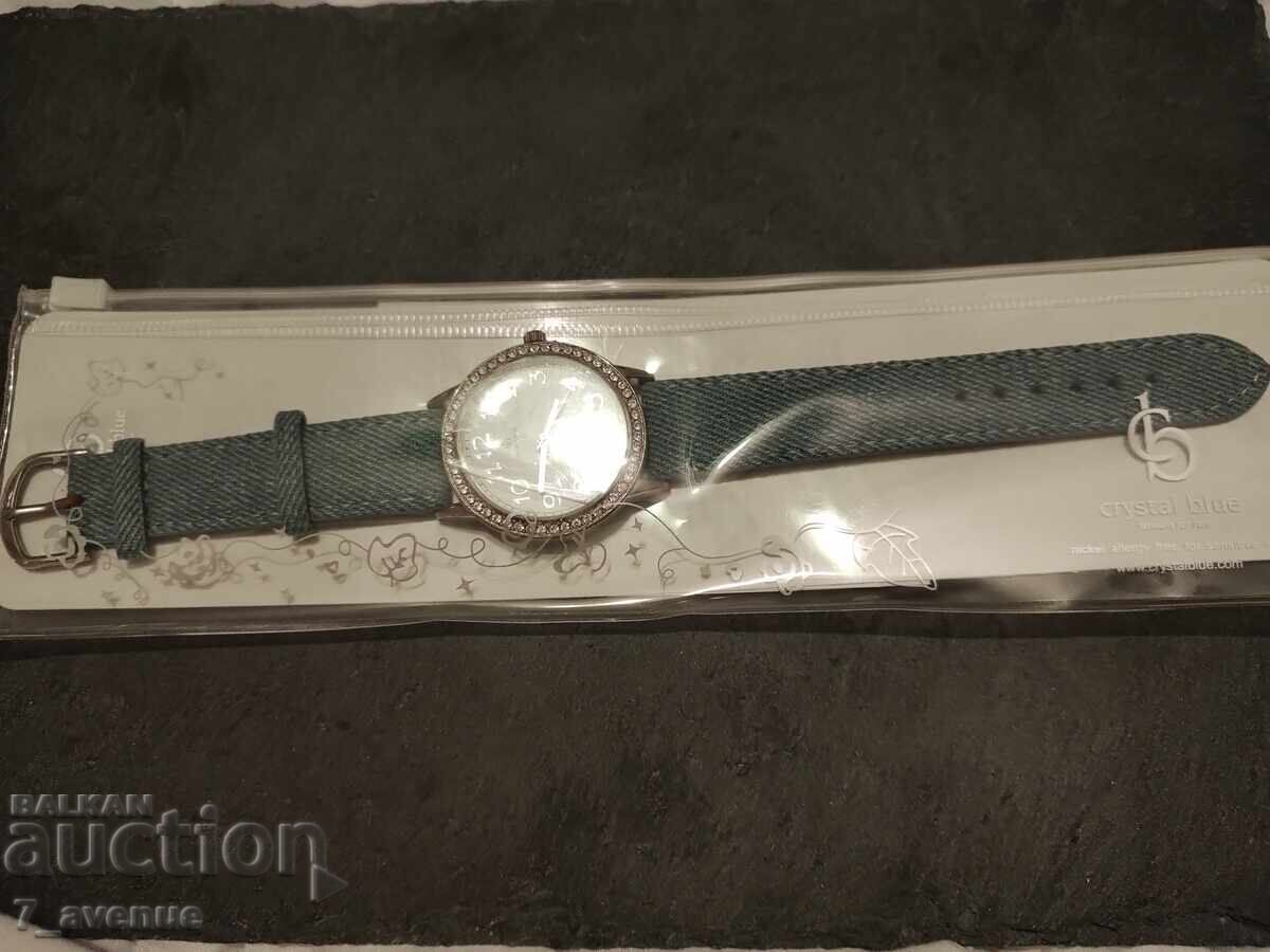 Ολοκαίνουργιο γυναικείο ρολόι στην αρχική συσκευασία 12.11.2025 με τιμή 69.00 BGN | € 35.28