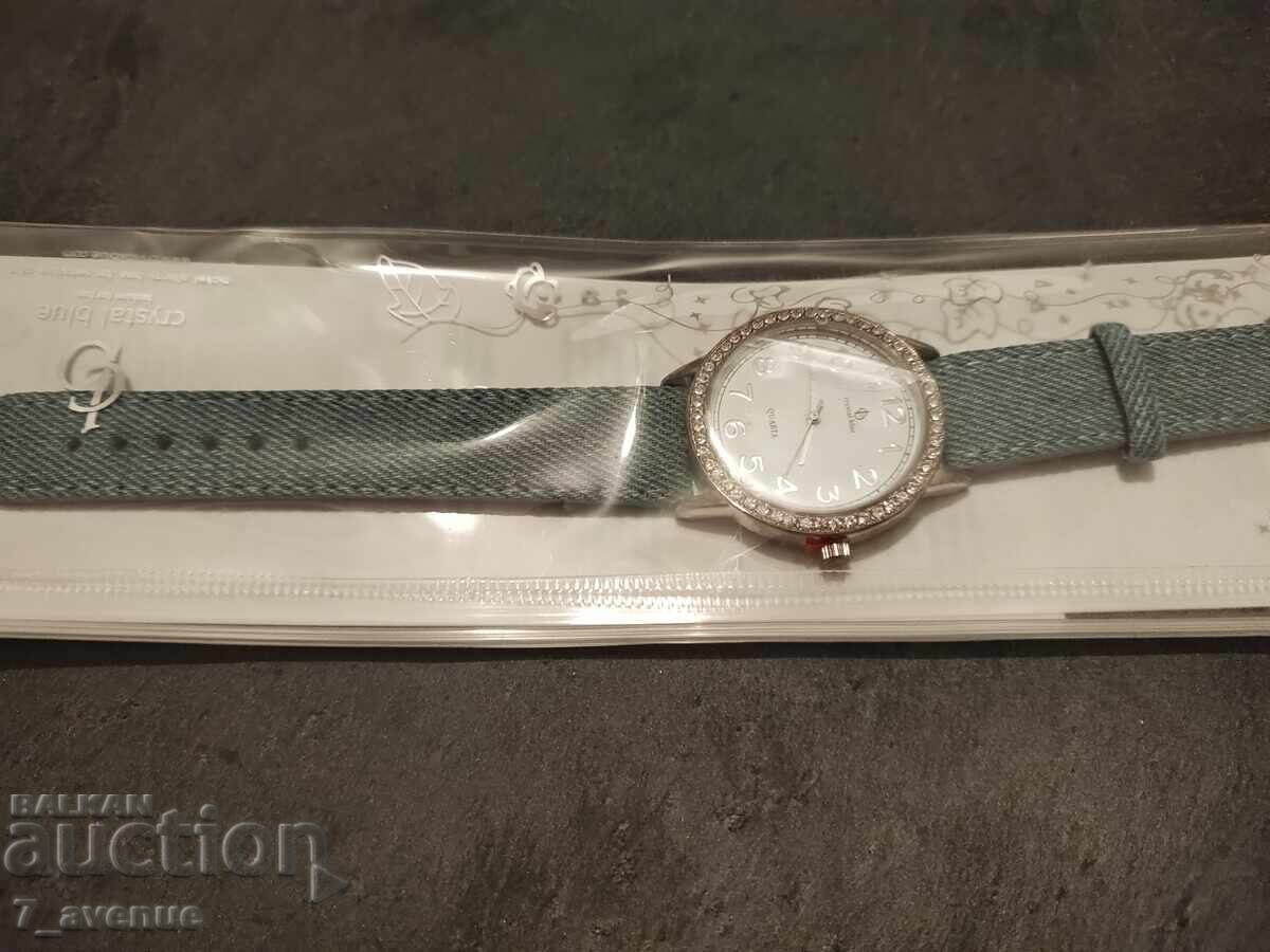 Παράδοση Ολοκαίνουργιο γυναικείο ρολόι στην αρχική συσκευασία 12.11.2025