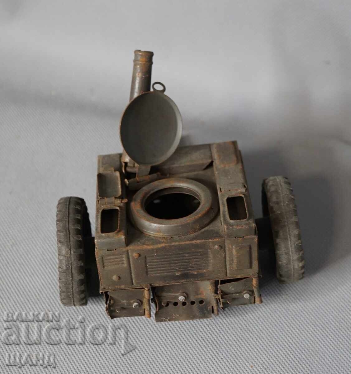 Delivery of HAUSSER Old German Military Metal Toy Field Kitchen