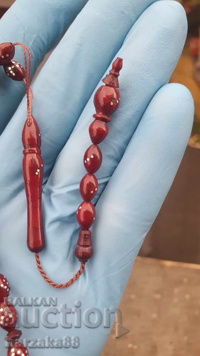 Mătănii de chihlimbar Chihlimbar cu argint cu preț 50.00 BGN | € 25.56 Mătănii de chihlimbar Chihlimbar cu argint cu preț 50.00 BGN | € 25.56