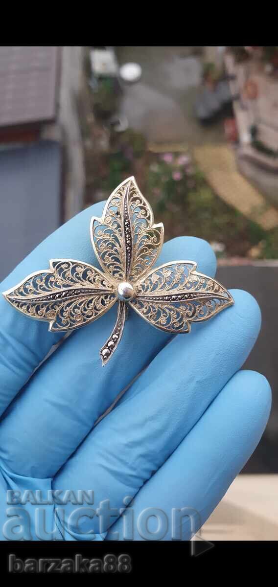 Сребърна брошка Филигран Сребърна брошка Филигран