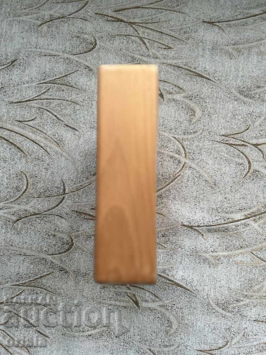 Delivery of Wooden tea box from Sri Lanka Delivery of Wooden tea box from Sri Lanka