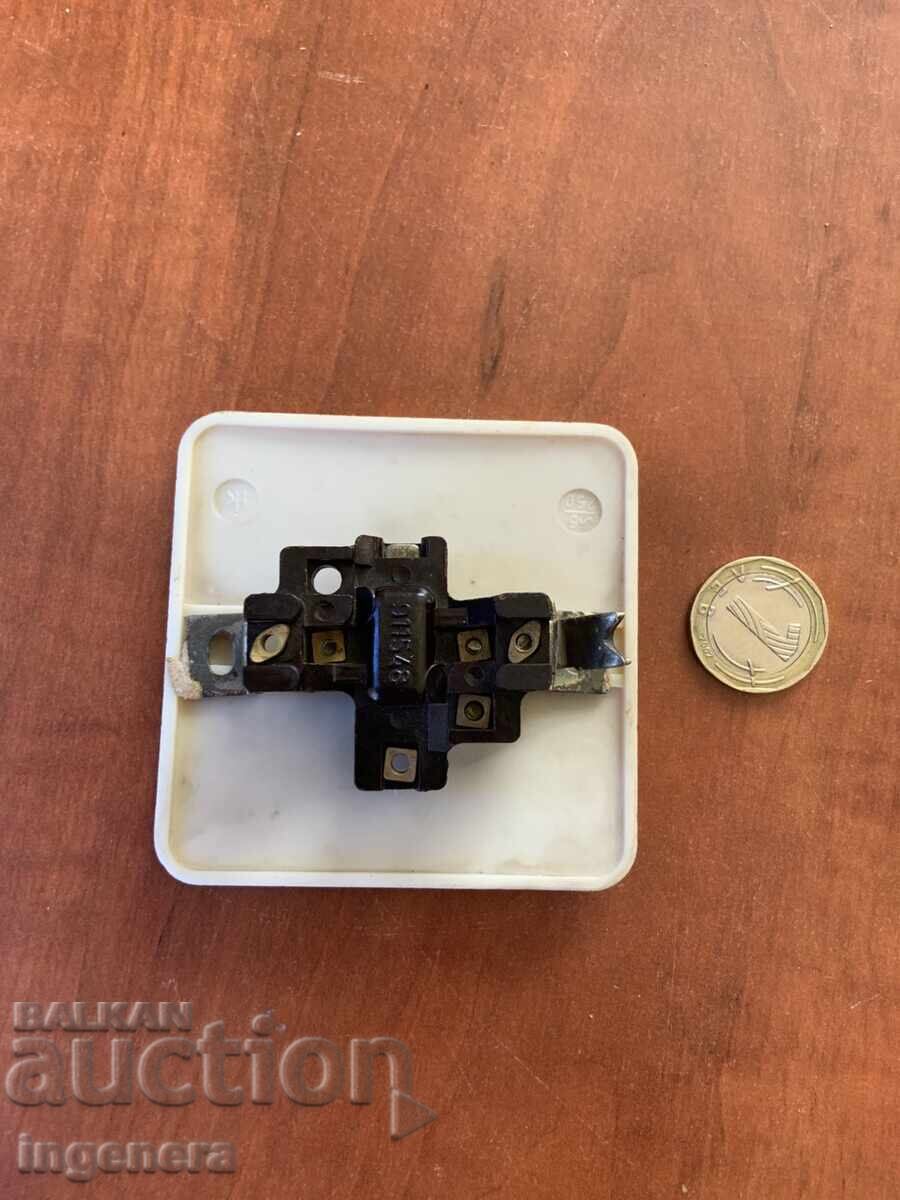 Доставка на ЕЛ. КЛЮЧ СТАРИНЕН БАКЕЛИТ Доставка на ЕЛ. КЛЮЧ СТАРИНЕН БАКЕЛИТ