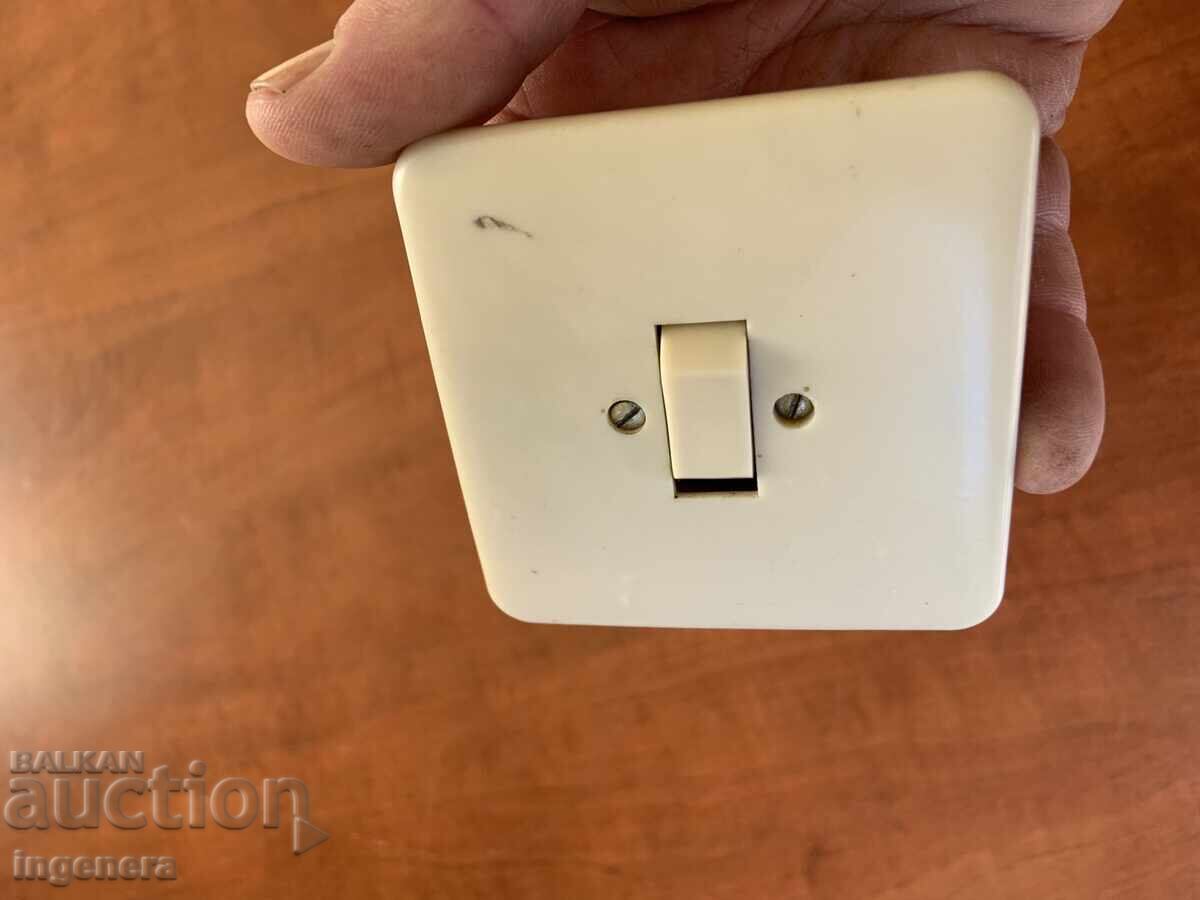 ЕЛ. КЛЮЧ СТАРИНЕН БАКЕЛИТ - 5 ЕЛ. КЛЮЧ СТАРИНЕН БАКЕЛИТ - 5