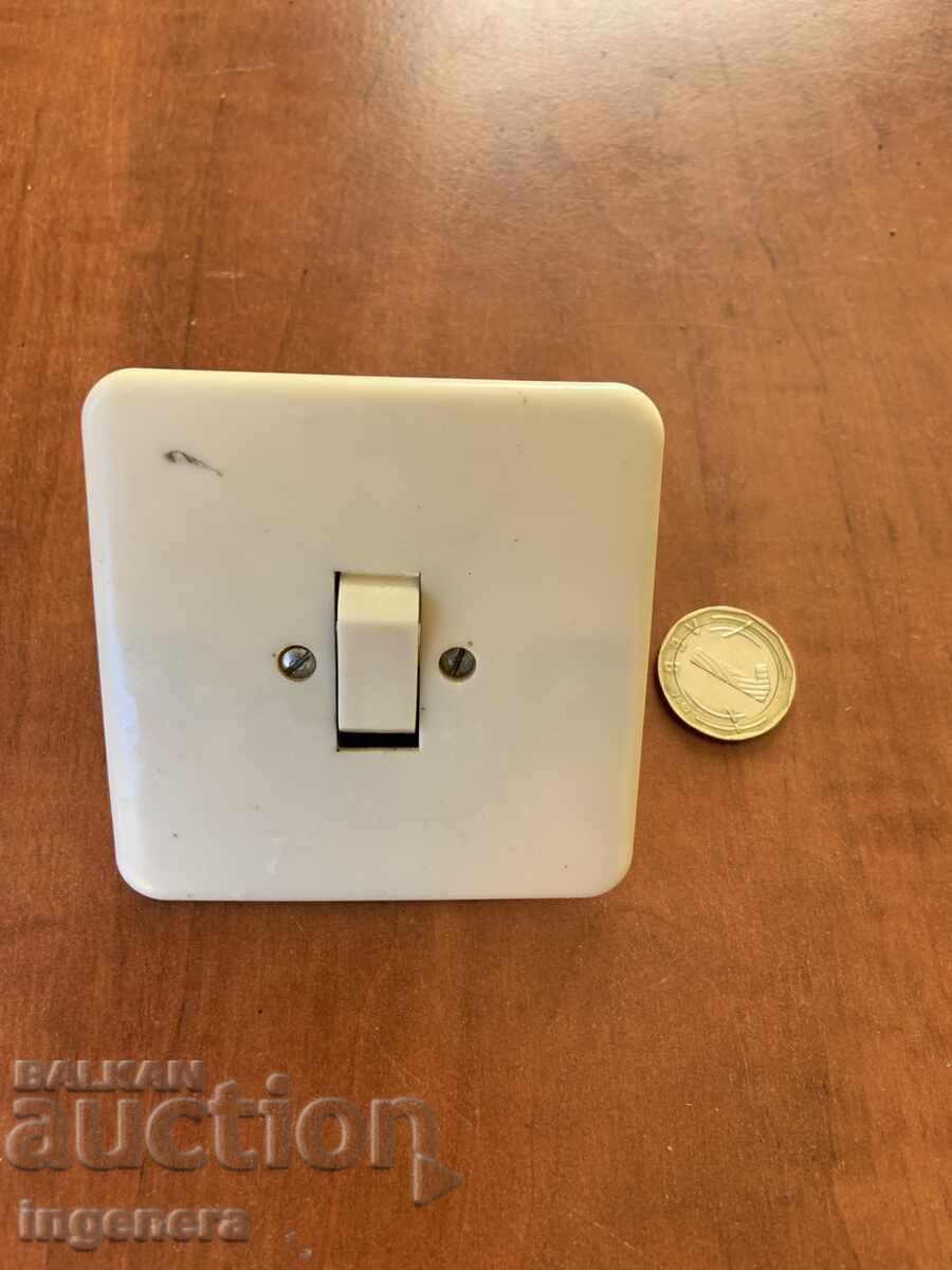 ЕЛ. КЛЮЧ СТАРИНЕН БАКЕЛИТ ЕЛ. КЛЮЧ СТАРИНЕН БАКЕЛИТ